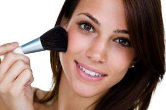 woman applying makeup foundation brush-killer-stuff-store